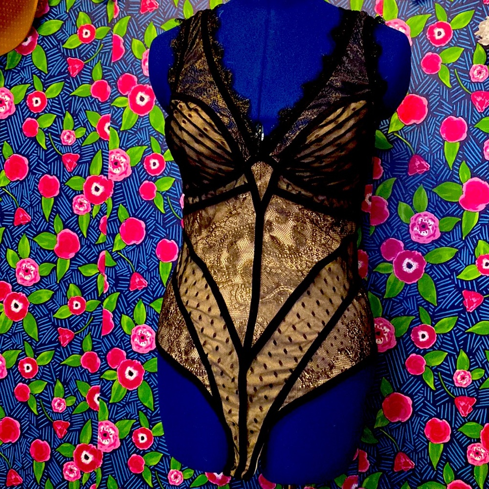 Y2K, Bebe lace bodysuit vintage. Sz M